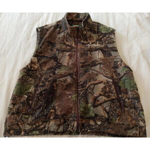 Cabela's Men's Size XL Fleece Camo Hunting Outdoor Vest Edwards NC Logo Green